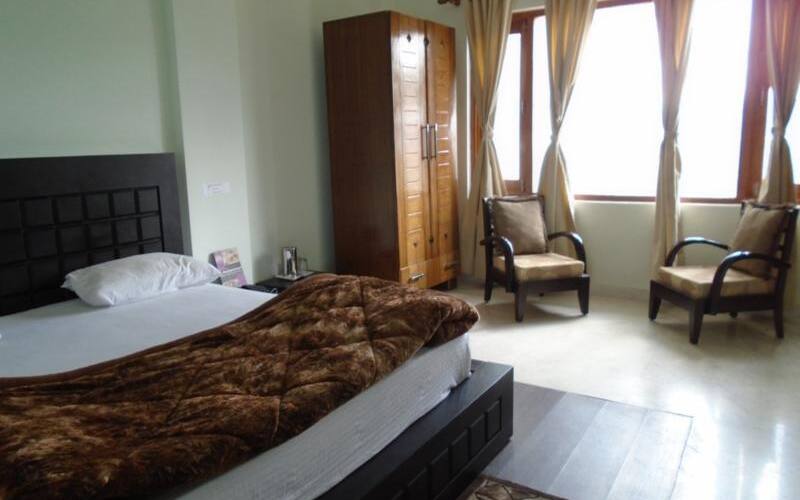 Raj Rajeshwari Resort, Almora 3